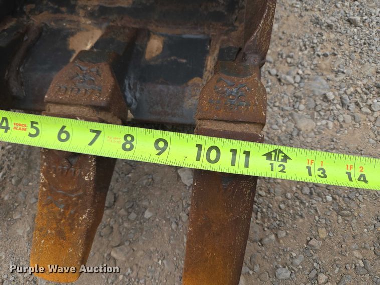 image for item ET5280 2022 Bobcat E32i mini excavator