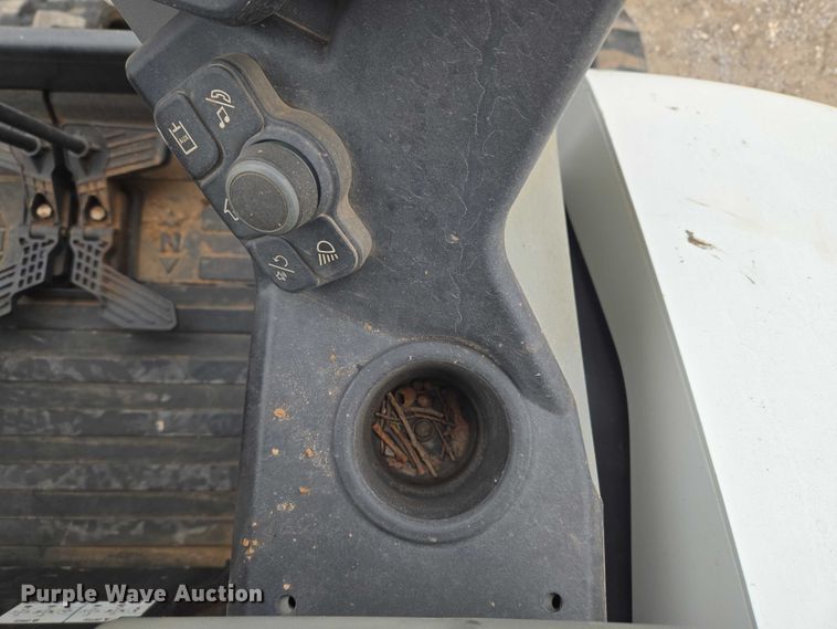 image for item ET5280 2022 Bobcat E32i mini excavator