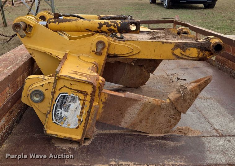 image for item ET5335 John Deere ripper attachment