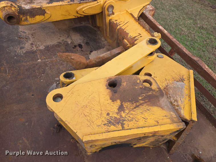 image for item ET5335 John Deere ripper attachment