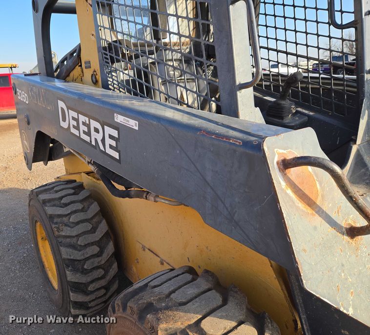 image for item ET5350 2013 John Deere 326D skid steer loader