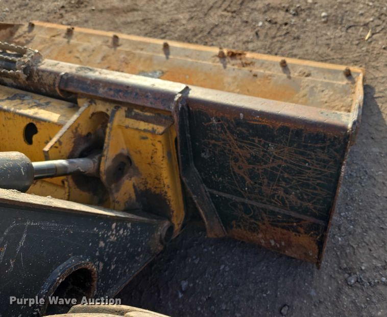 image for item ET5350 2013 John Deere 326D skid steer loader