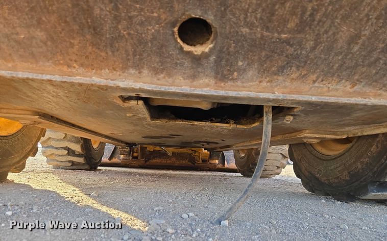 image for item ET5350 2013 John Deere 326D skid steer loader