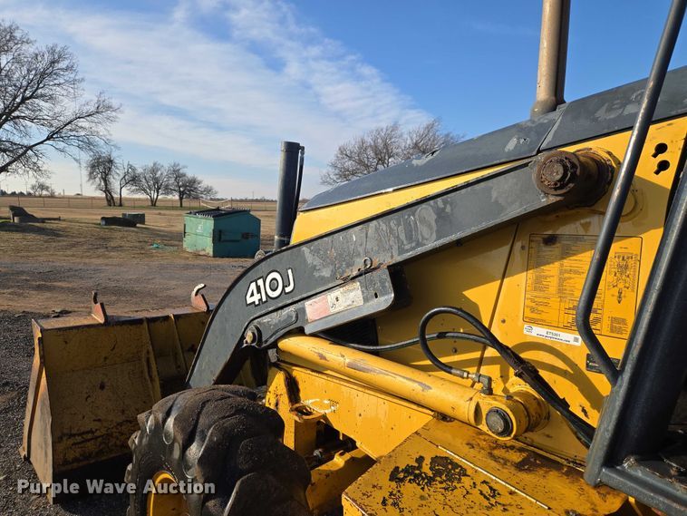 image for item ET5351 2008 John Deere 410J backhoe