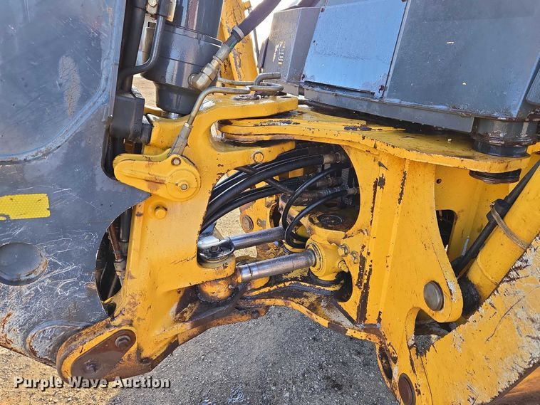 image for item ET5351 2008 John Deere 410J backhoe