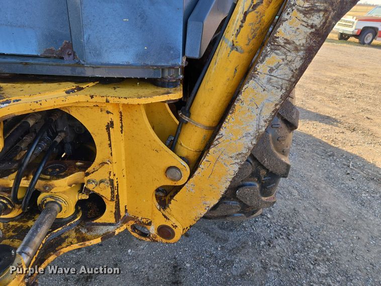 image for item ET5351 2008 John Deere 410J backhoe