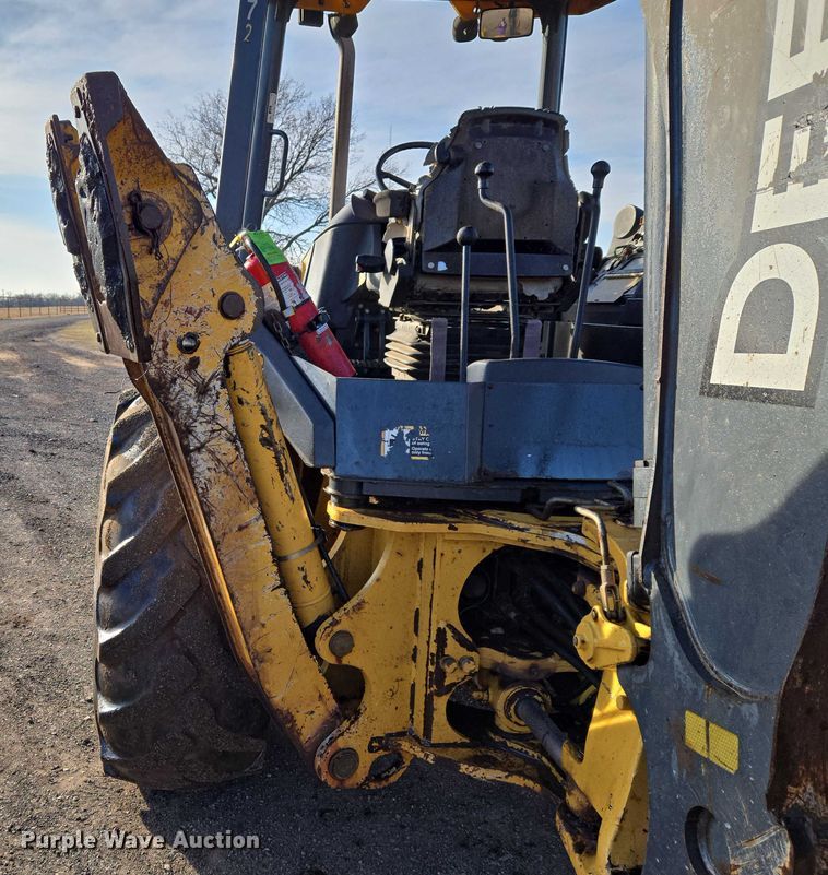 image for item ET5351 2008 John Deere 410J backhoe