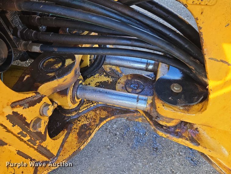 image for item ET5351 2008 John Deere 410J backhoe