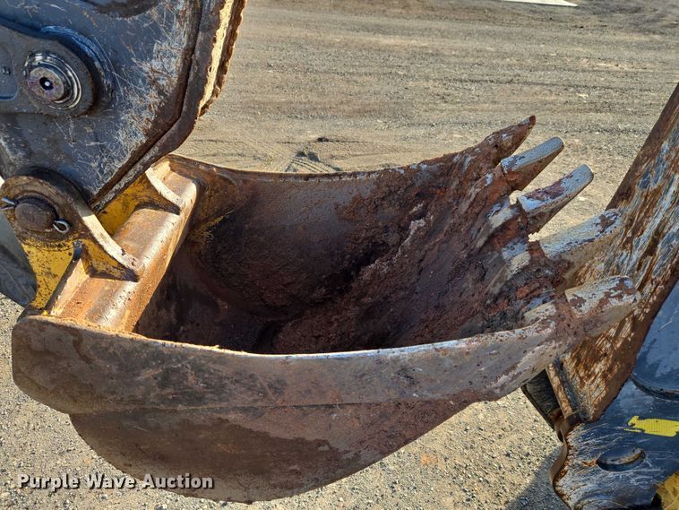 image for item ET5351 2008 John Deere 410J backhoe