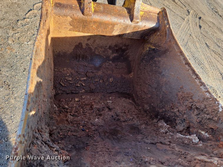 image for item ET5351 2008 John Deere 410J backhoe