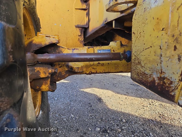 image for item ET5351 2008 John Deere 410J backhoe