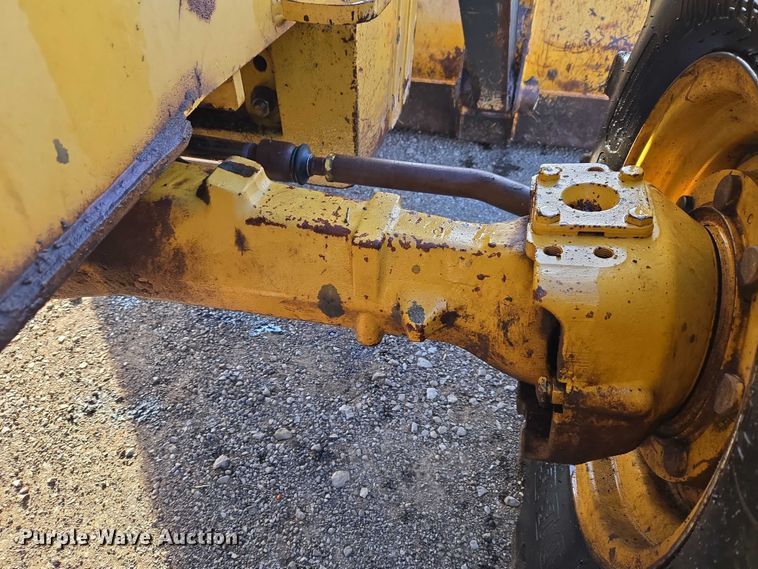 image for item ET5351 2008 John Deere 410J backhoe