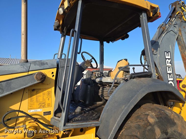 image for item ET5351 2008 John Deere 410J backhoe