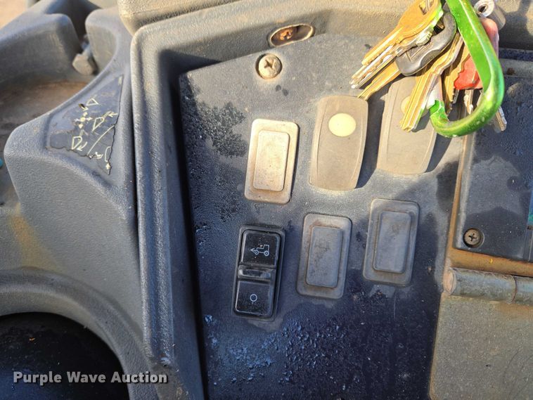 image for item ET5351 2008 John Deere 410J backhoe