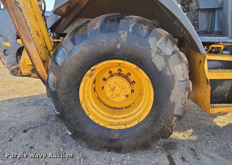 image for item ET5351 2008 John Deere 410J backhoe