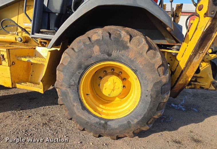 image for item ET5351 2008 John Deere 410J backhoe