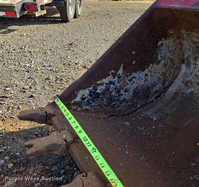 image for item ET5353 (4) backhoe buckets