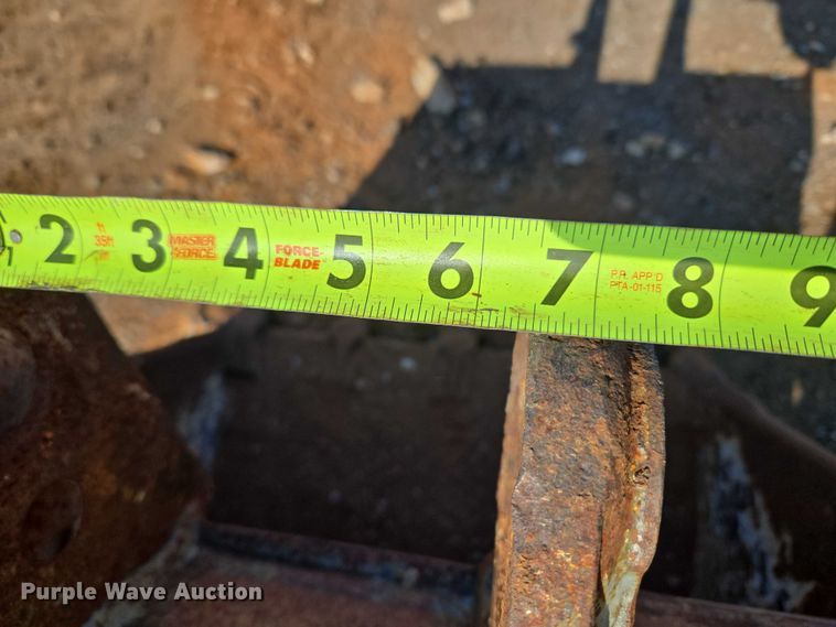 image for item ET5353 (4) backhoe buckets