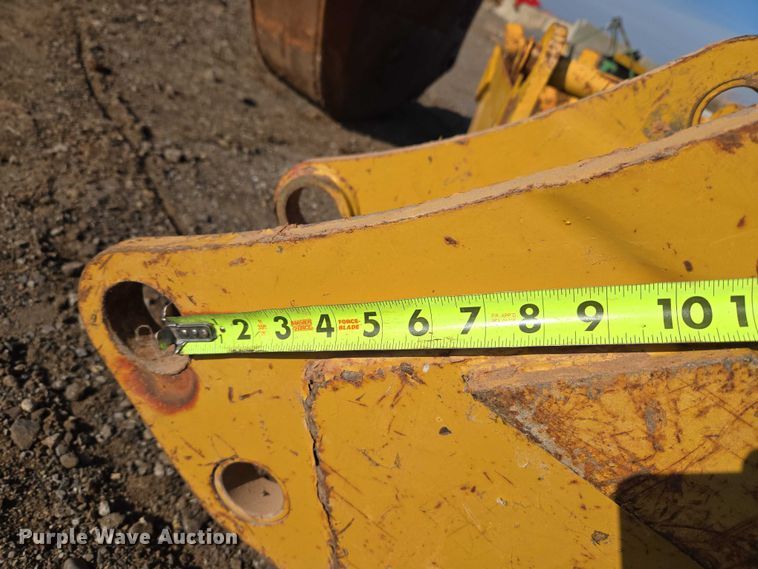 image for item ET5353 (4) backhoe buckets