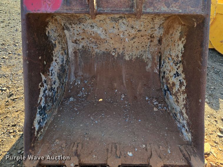 image for item ET5353 (4) backhoe buckets