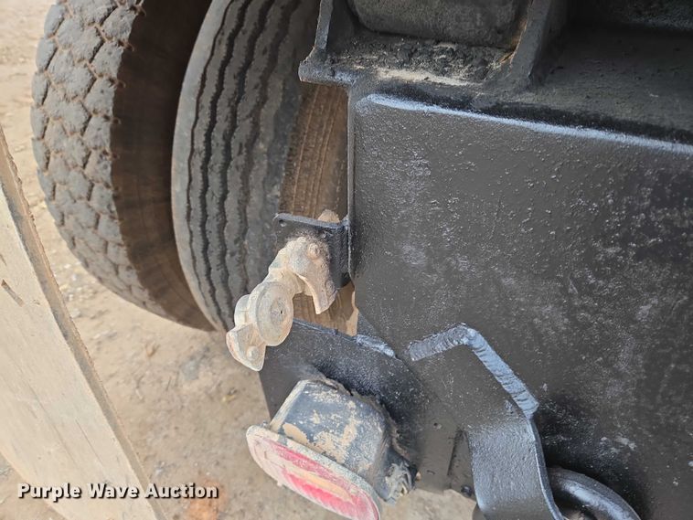 image for item ET5356 2008 International SF625 dump truck