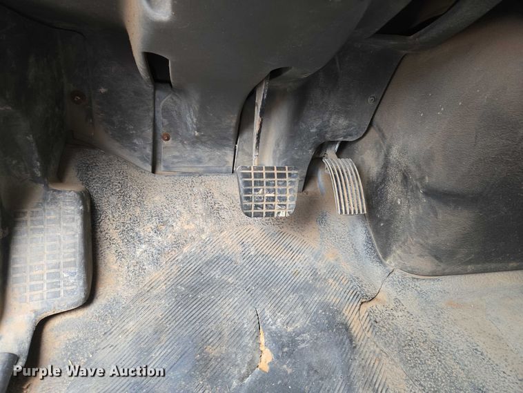 image for item ET5356 2008 International SF625 dump truck