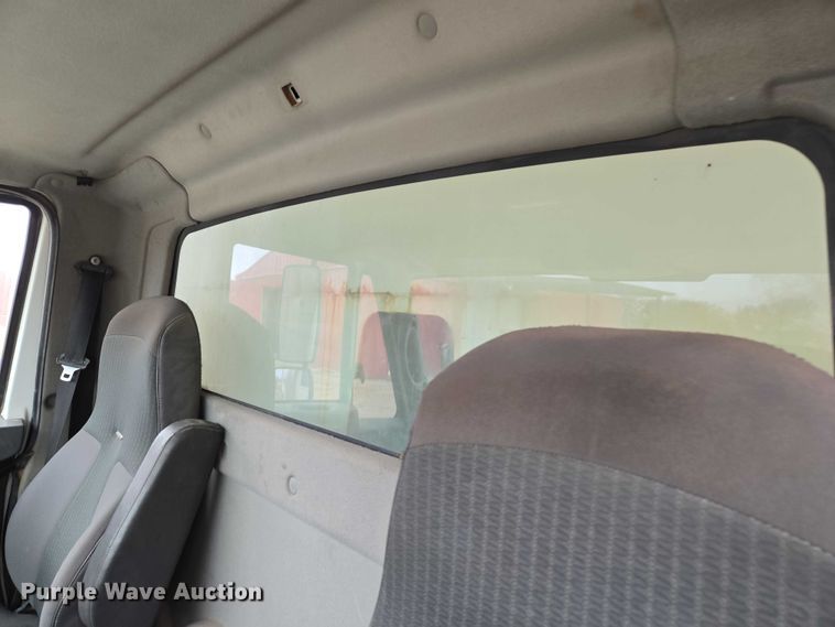 image for item ET5356 2008 International SF625 dump truck