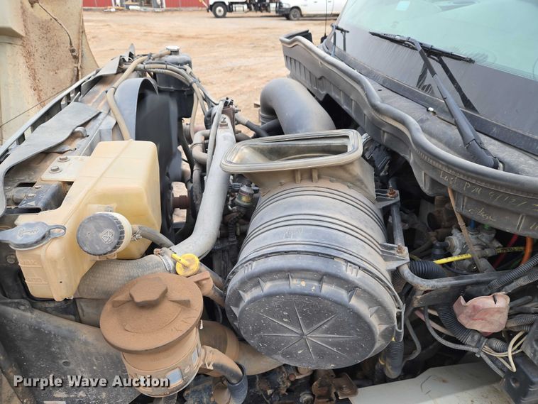 image for item ET5356 2008 International SF625 dump truck