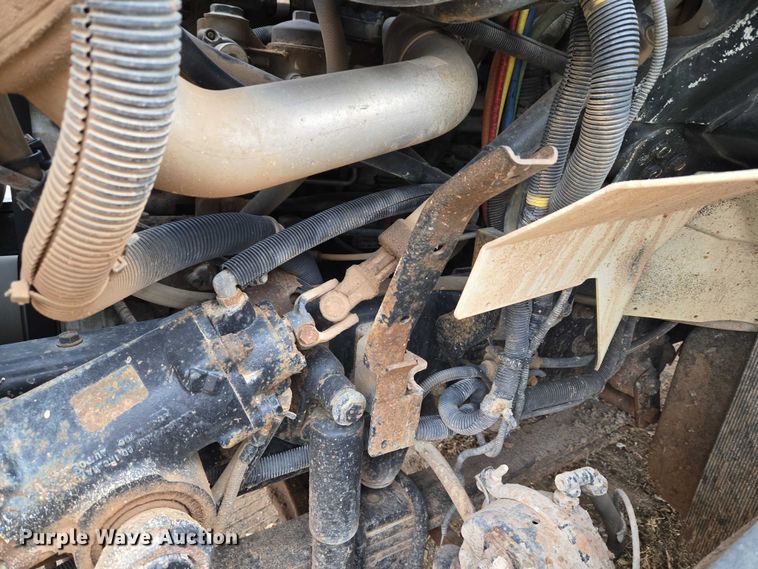 image for item ET5356 2008 International SF625 dump truck