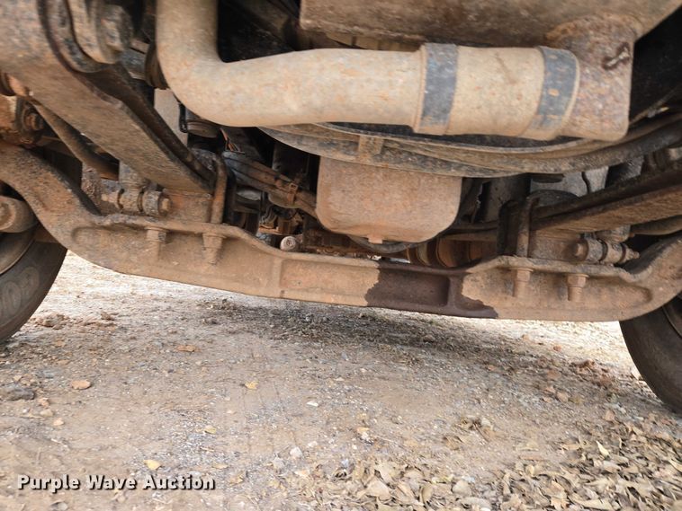 image for item ET5356 2008 International SF625 dump truck