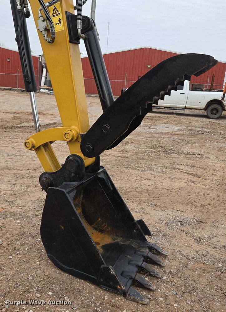 image for item ET5357 2014 Caterpillar 305.5E mini excavator