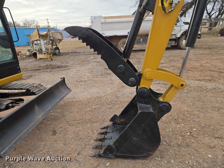 image for item ET5357 2014 Caterpillar 305.5E mini excavator