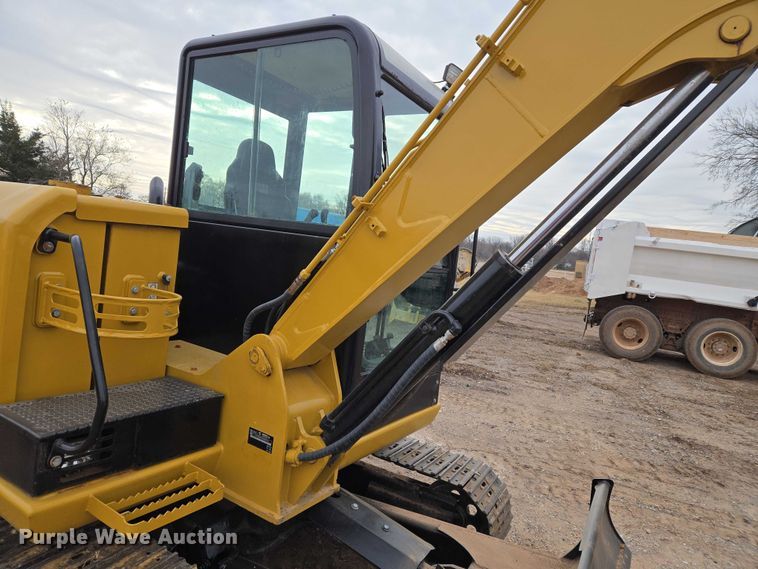 image for item ET5357 2014 Caterpillar 305.5E mini excavator