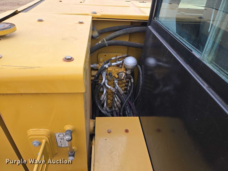 image for item ET5357 2014 Caterpillar 305.5E mini excavator