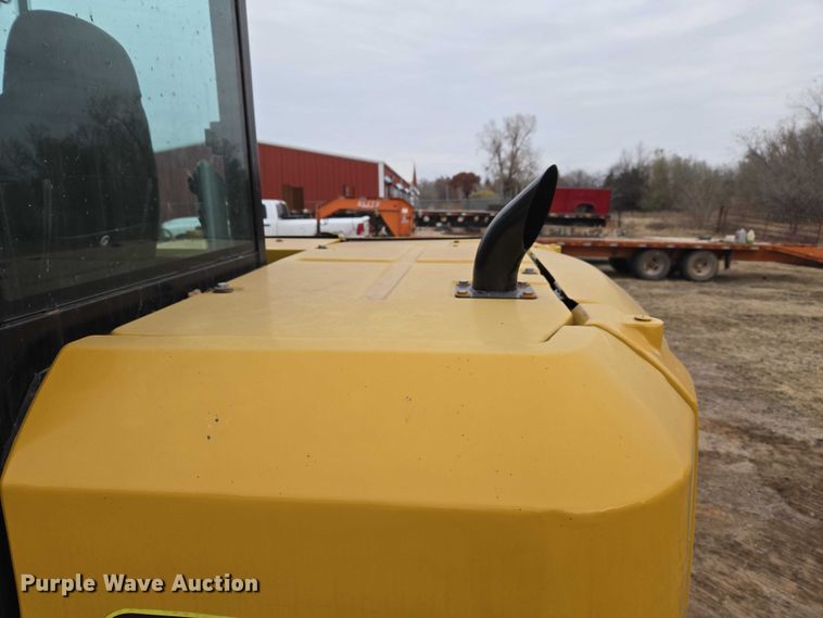 image for item ET5357 2014 Caterpillar 305.5E mini excavator