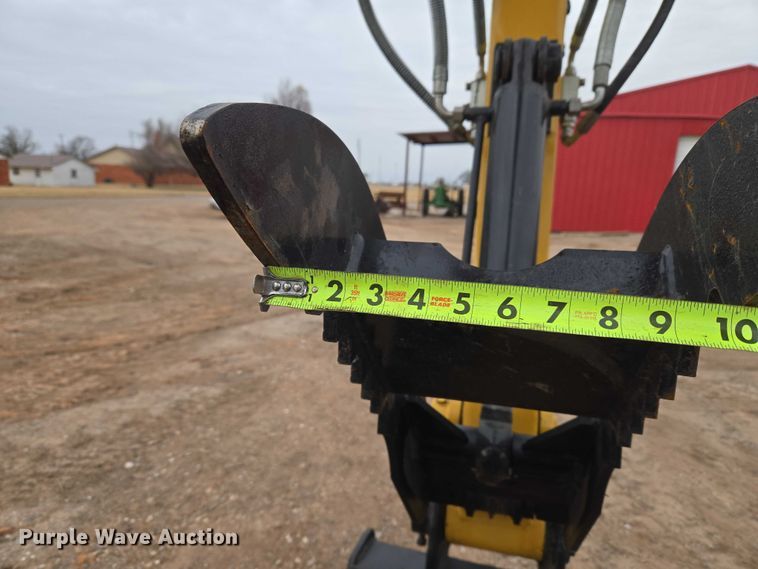 image for item ET5357 2014 Caterpillar 305.5E mini excavator