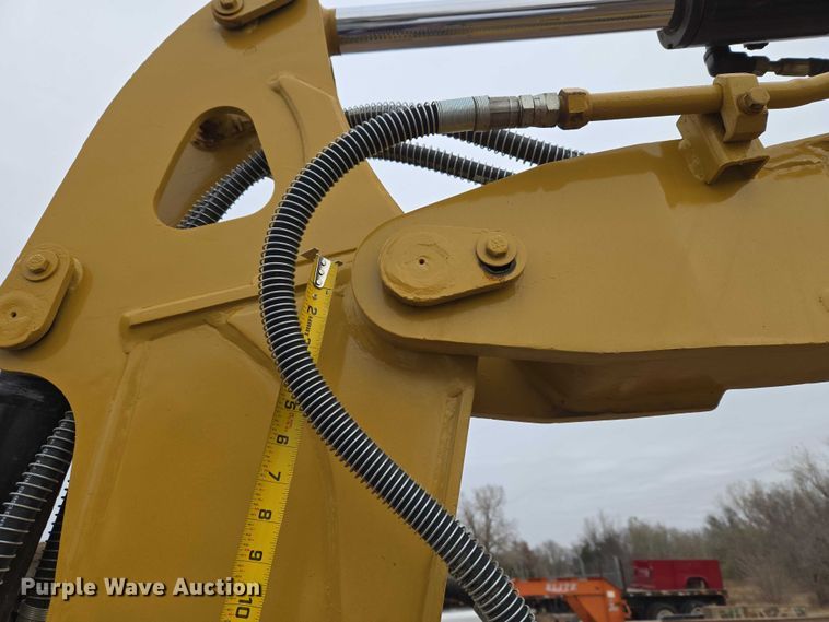 image for item ET5357 2014 Caterpillar 305.5E mini excavator