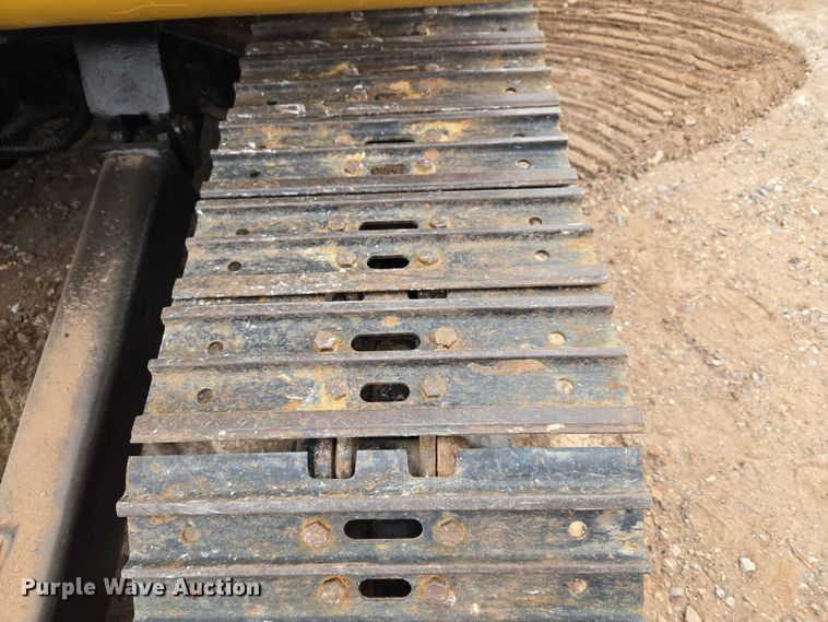 image for item ET5357 2014 Caterpillar 305.5E mini excavator