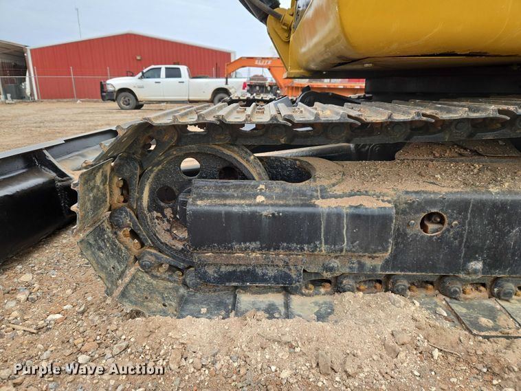 image for item ET5357 2014 Caterpillar 305.5E mini excavator