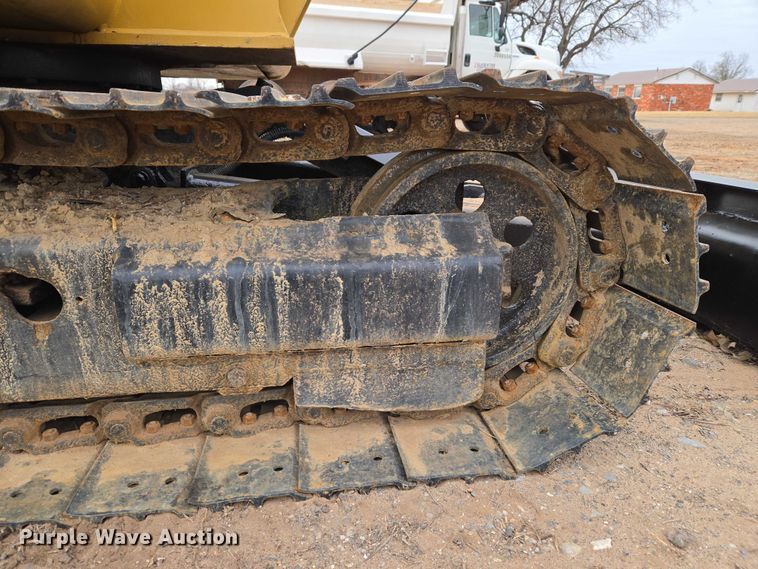 image for item ET5357 2014 Caterpillar 305.5E mini excavator