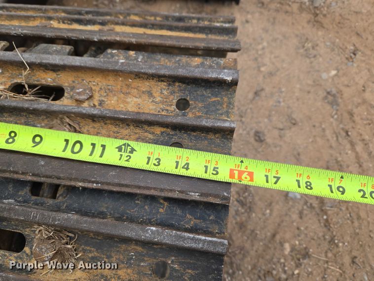 image for item ET5357 2014 Caterpillar 305.5E mini excavator