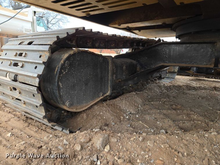 image for item ET5357 2014 Caterpillar 305.5E mini excavator