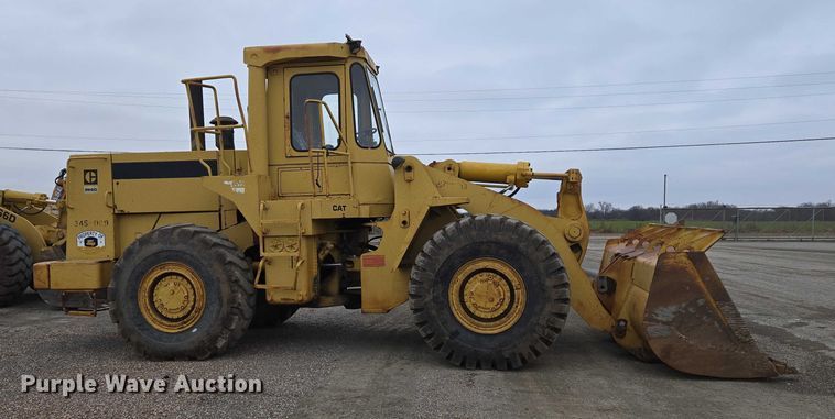 image for item ET5364 1982 Caterpillar 966D wheel loader