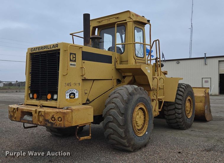 image for item ET5364 1982 Caterpillar 966D wheel loader