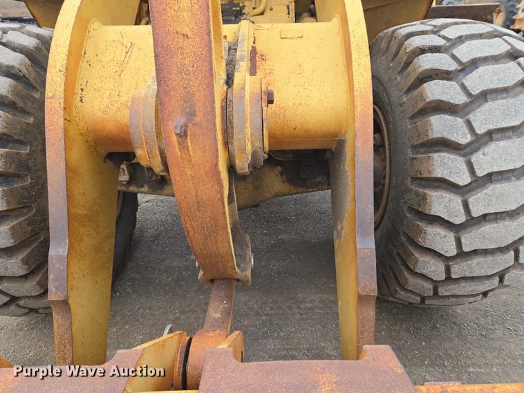 image for item ET5364 1982 Caterpillar 966D wheel loader