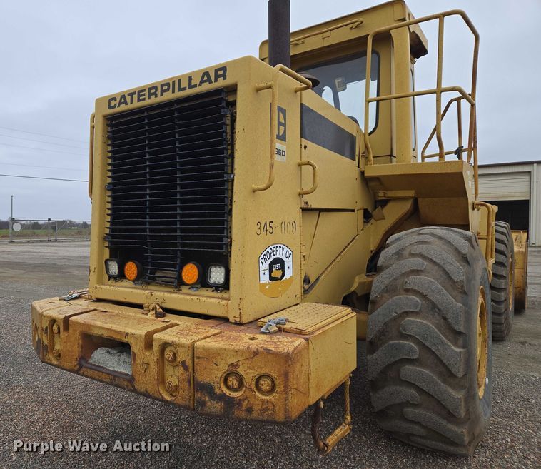 image for item ET5364 1982 Caterpillar 966D wheel loader