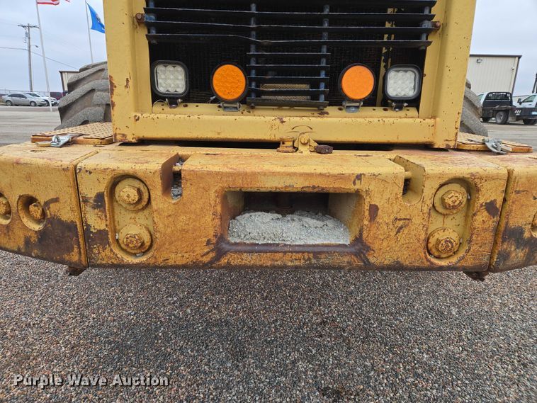 image for item ET5364 1982 Caterpillar 966D wheel loader