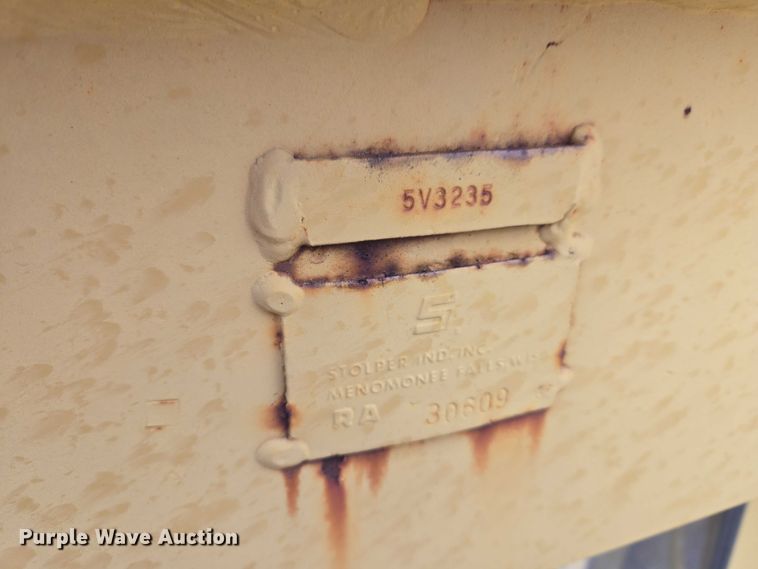 image for item ET5364 1982 Caterpillar 966D wheel loader