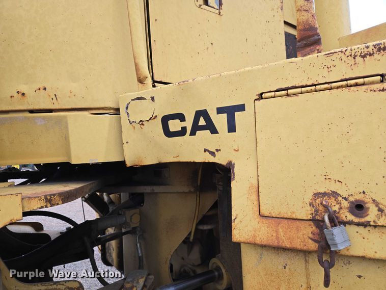 image for item ET5364 1982 Caterpillar 966D wheel loader