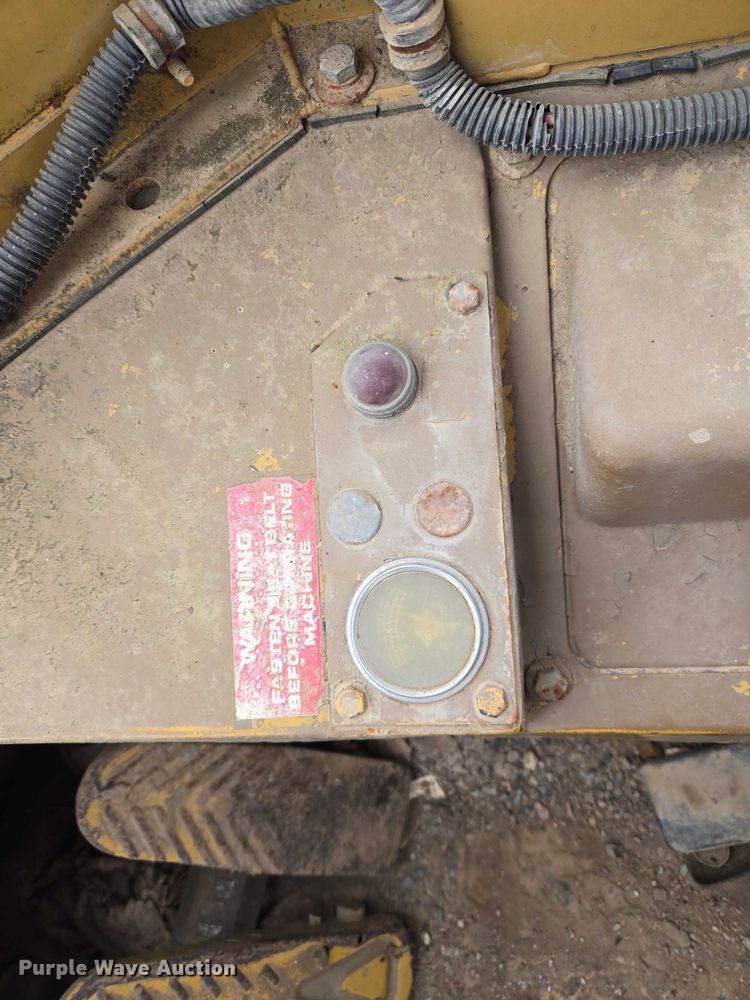 image for item ET5364 1982 Caterpillar 966D wheel loader